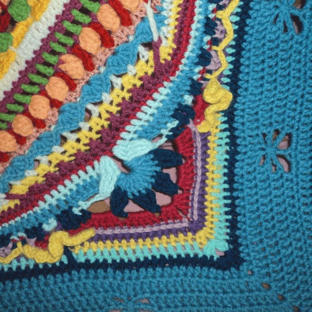 🛏️ Couverture Mandala au Crochet • Artisanat d'Art | Fait Main • Unique – Image 7