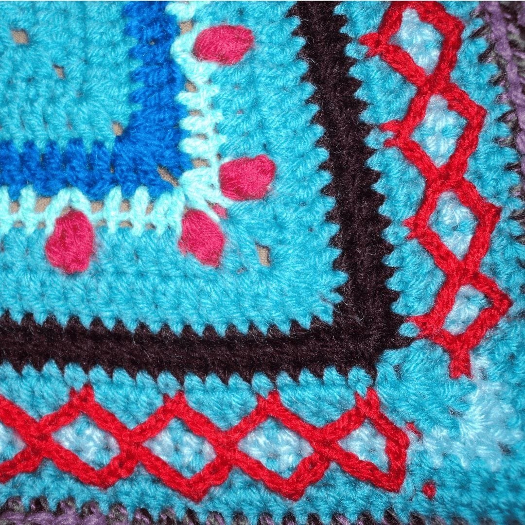🛏️ Couverture Mandala au Crochet • Artisanat d'Art | Fait Main • Unique – Image 3