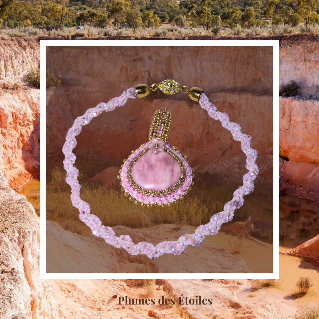 🔮 Collier Brodé – Opale Mystique - Édition Limitée | Déstockage Trésors Oubliés – Image 3