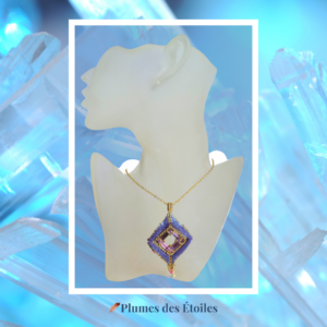 Collier Swarovski artisanal tissé main. Pendentif Swarovski carré crystal antique pink, perles Miyuki & gold filled. Déstockage limité